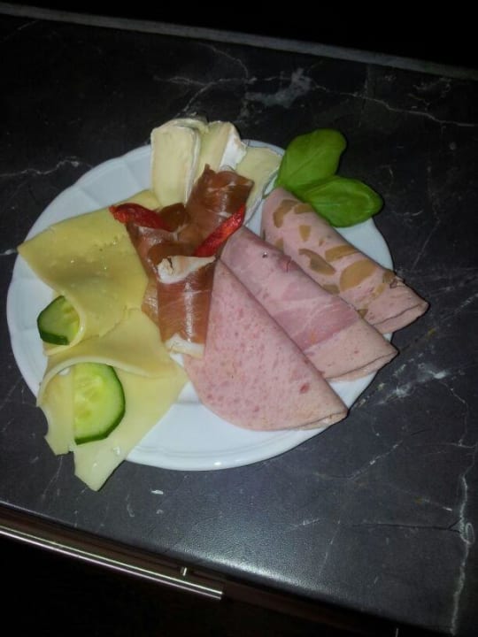 Wurst/Käseteller Pension Taunusblick Ferienwohnung und Apartment