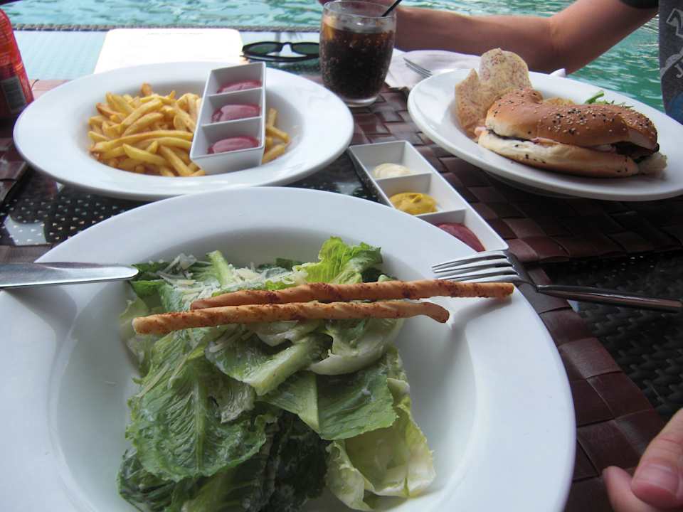 Snackbar am Pool JW Marriott Phuket Resort & Spa