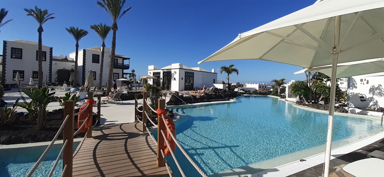 Pool Hotel LIVVO Volcan Lanzarote