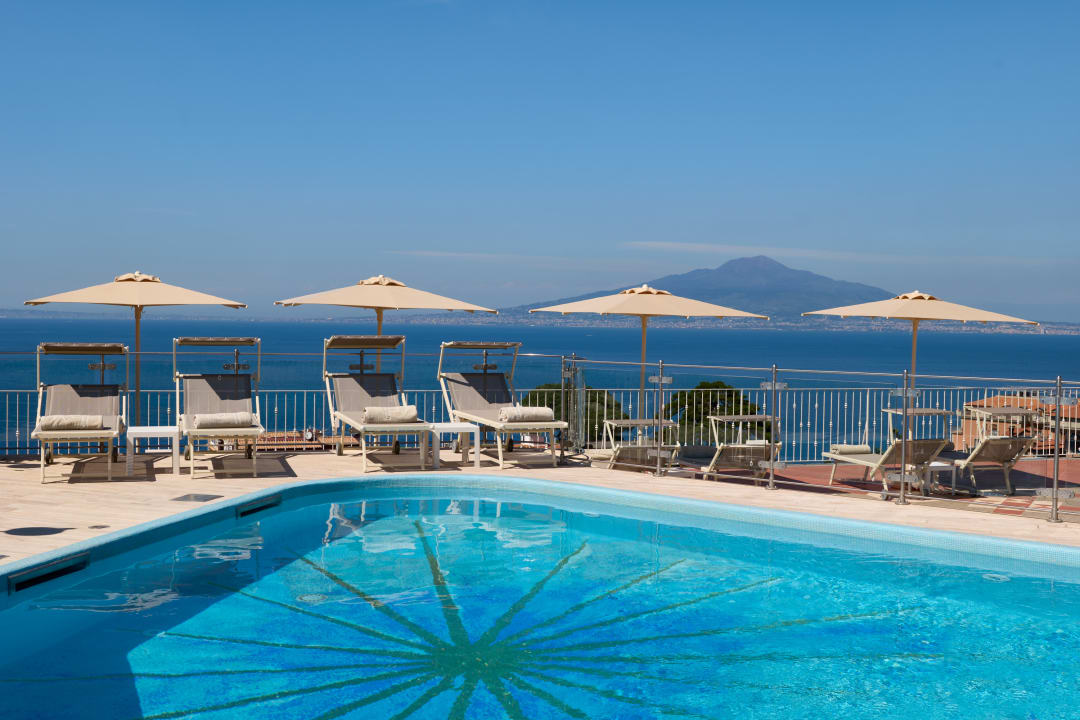 Pool Grand Hotel de la Ville