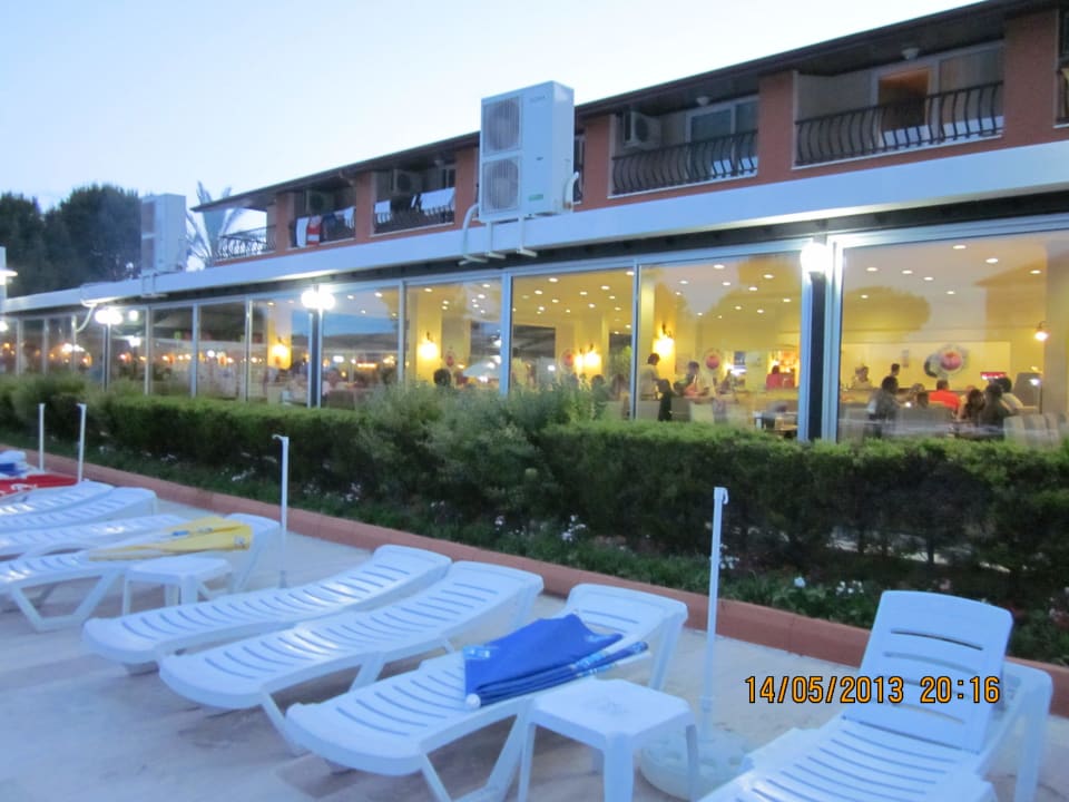 Ресторан Club Turtas Beach Hotel