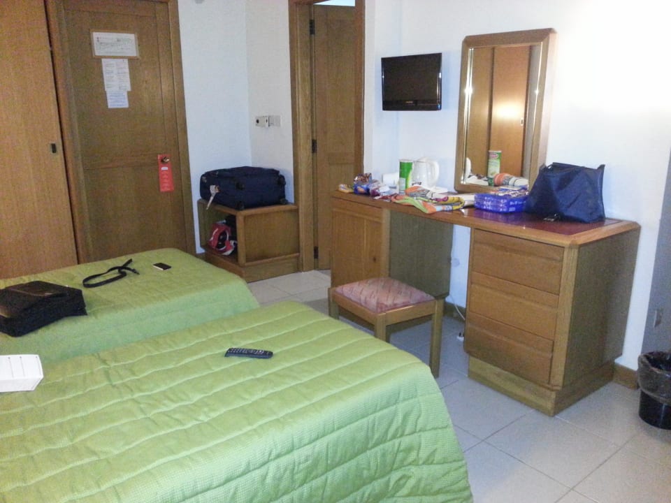 kleines Zimmer The Diplomat Hotel