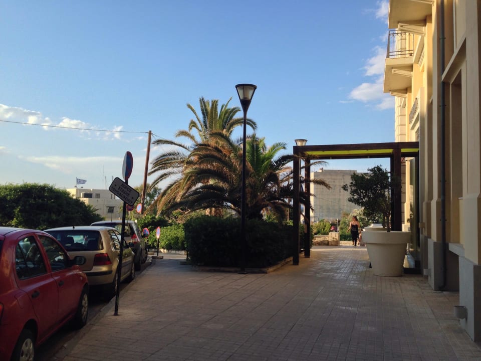 Aussicht Eingang Hotel GDM Megaron Historical Monument Hotel