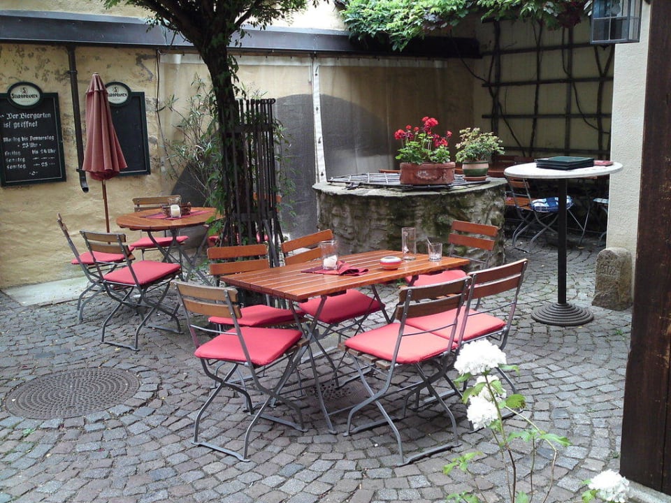 Schönes Restaurant im Innenhof Gasthaus & Pension Matsch