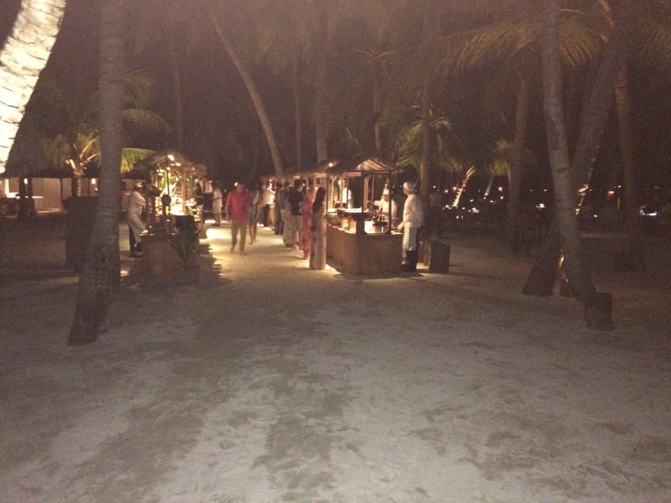 Asia-Street-Market Gili Lankanfushi Resort