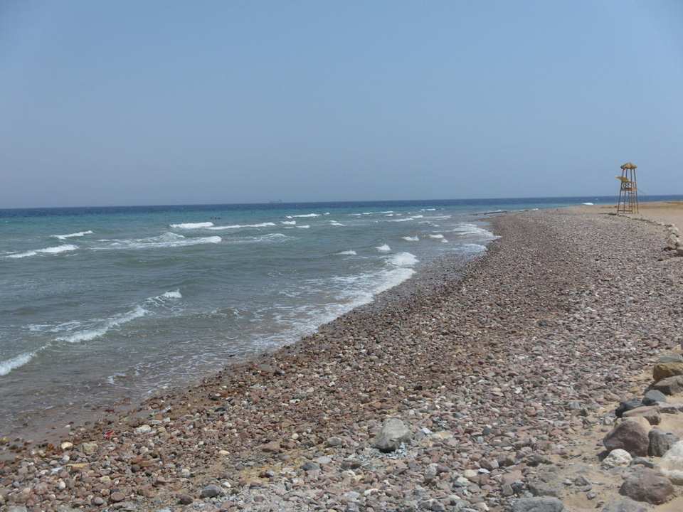 Brzeg na plaży Hotel Swiss Inn Dream Resort Taba