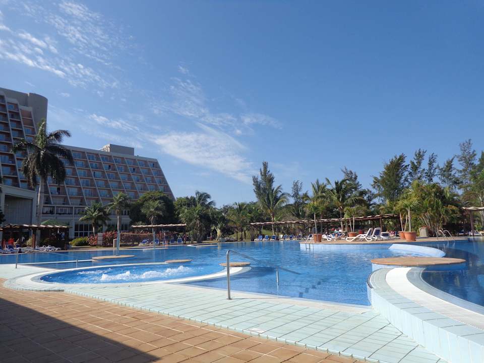 Blick auf den Pool Blau varadero - Adults only
