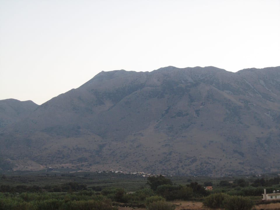 Ausblick auf die Berge vom Balkon Delfina Boutique Hotel