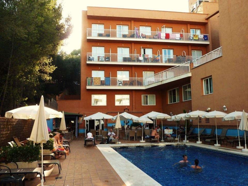 Der Poolbereich BQ Bulevar Paguera - Adults only