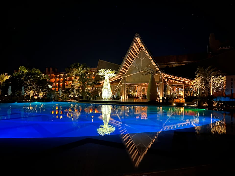 Pool Lopesan Baobab Resort