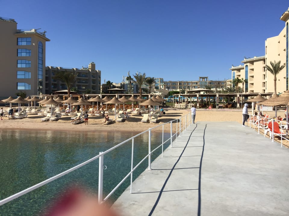 Strand Moreno Horizon Spa & Resort