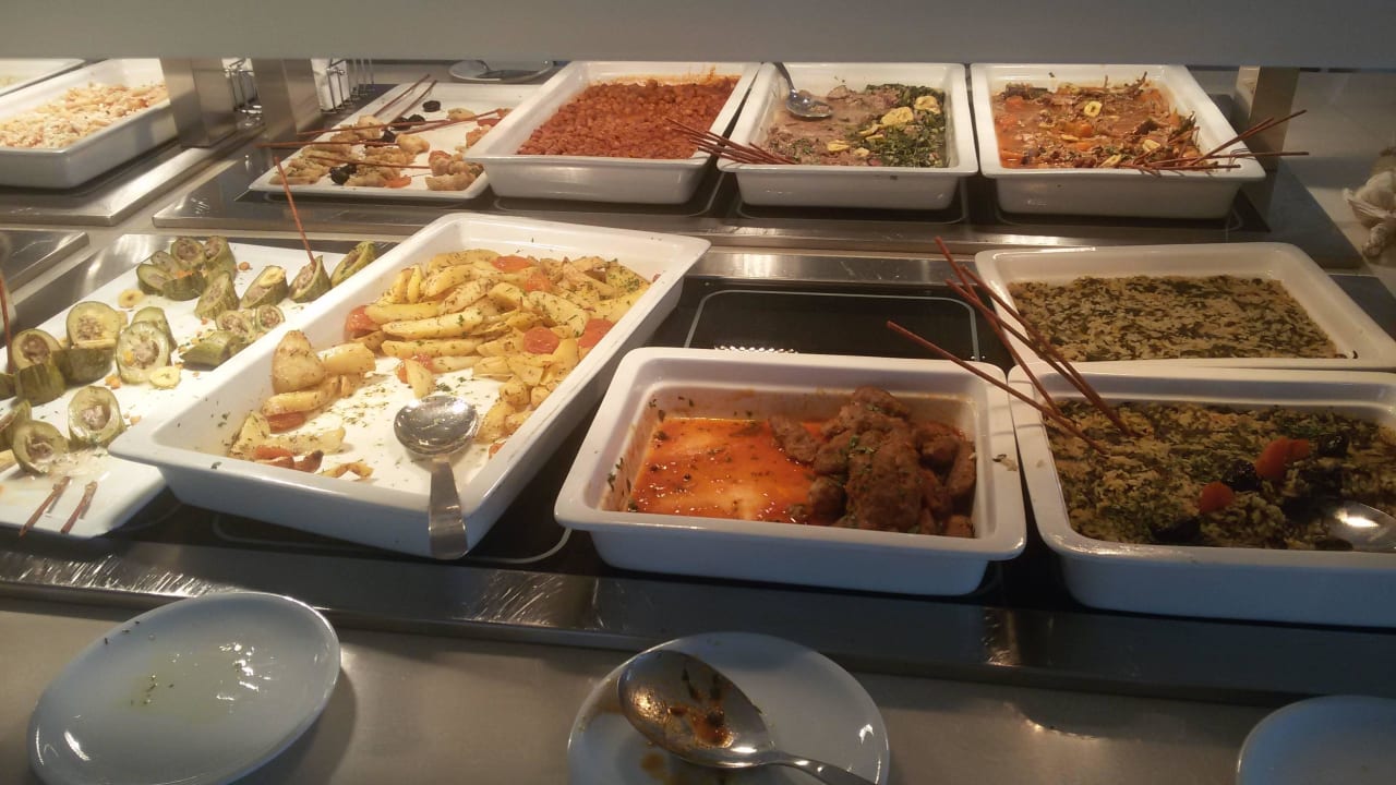 Dinner Asterias Beach Resort