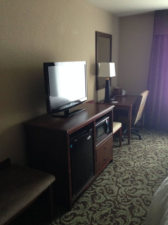 Doppelzimmer mit zwei Kingsize Betten Hampton Inn & Suites New Hartford/Utica