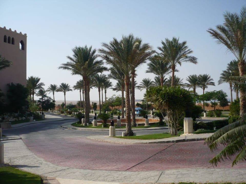 Grand Makadi devant l'hôtel Grand Makadi