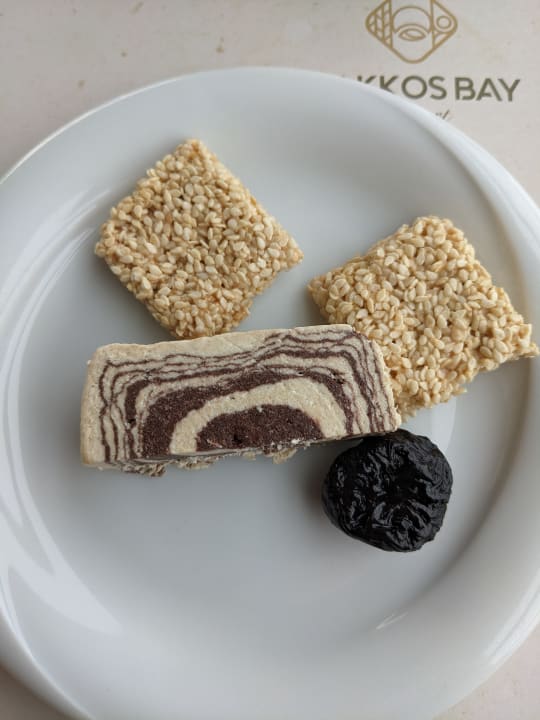 Gastro Hotel Kakkos Bay