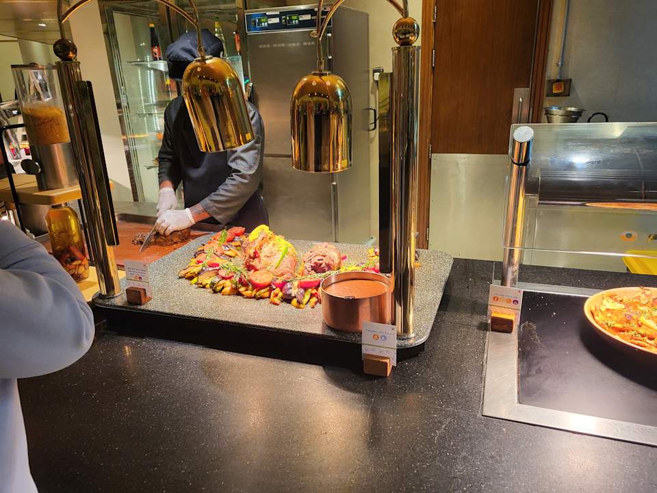 Gastro DoubleTree by Hilton Resort & Spa Marjan Island