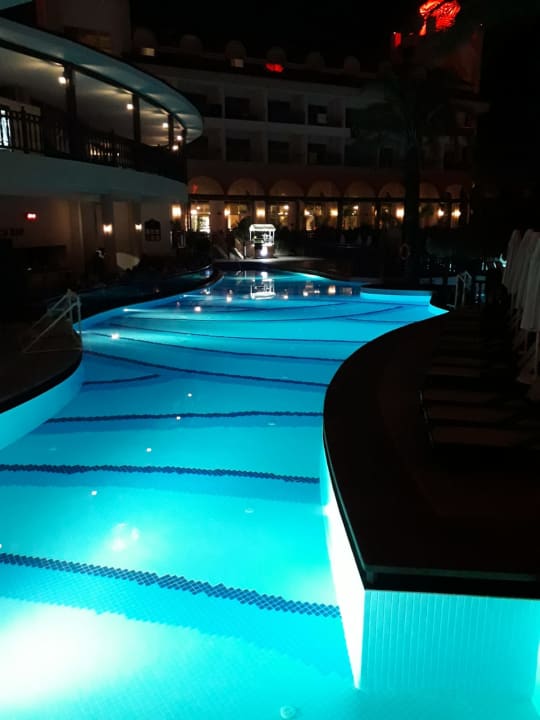 Pool Well Palace Side