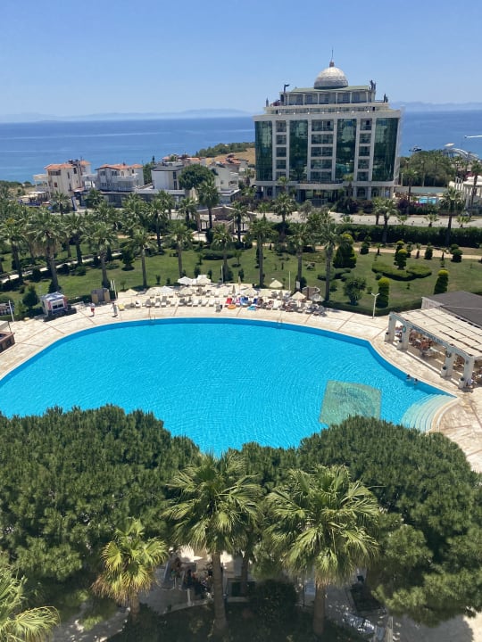 Pool Garden Of Sun
