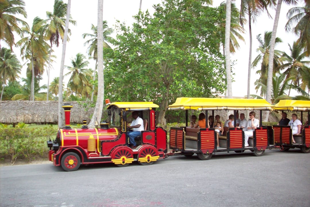 Hoteleingener Zug Hotel Grand Palladium Palace Resort, Spa & Casino