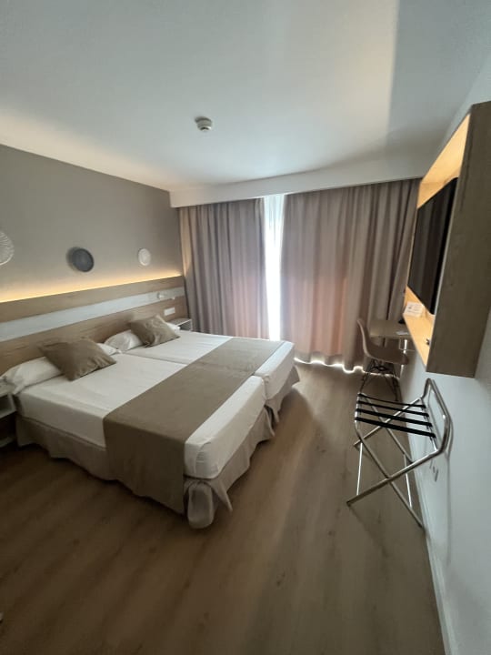 Zimmer Hotel Sant Jordi