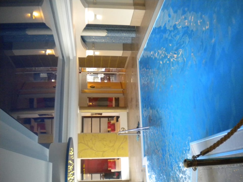 Der Pool Landhotel Zur Jurahöhe / Juraschlössl