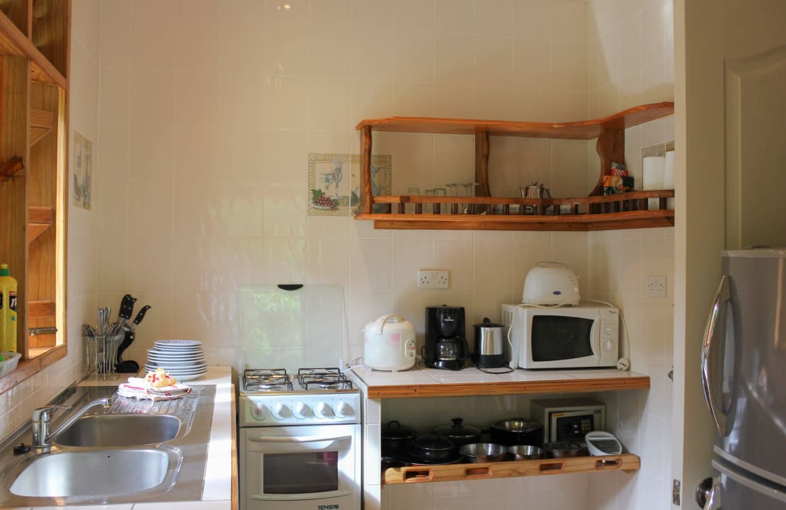 Easy Self-Catering - Kitchen Kokoleo Bois d'Amour Guesthouse