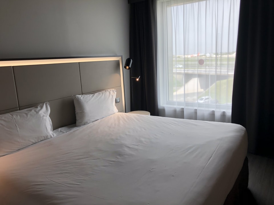 Zimmer Innside by Melia Paris Charles de Gaulle Airport