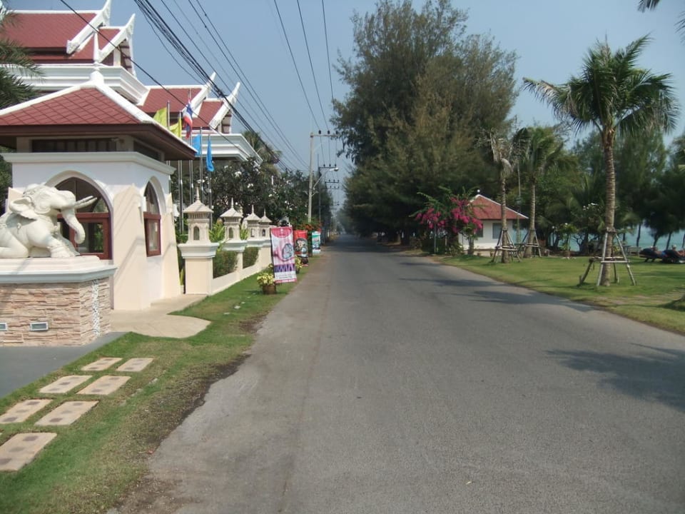 Straße nach Cha Am Hotel Grand Pacific Sovereign Resort & Spa