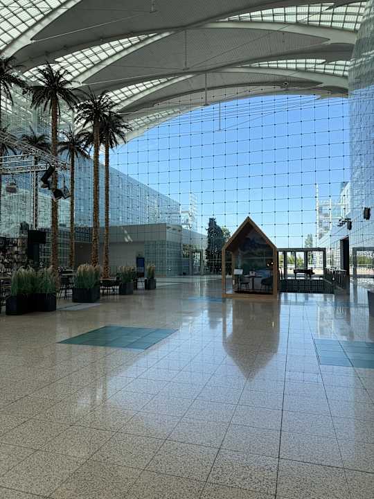 Lobby Hilton Munich Airport