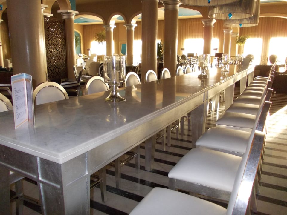 W lobby JAZ Aquamarine Resort