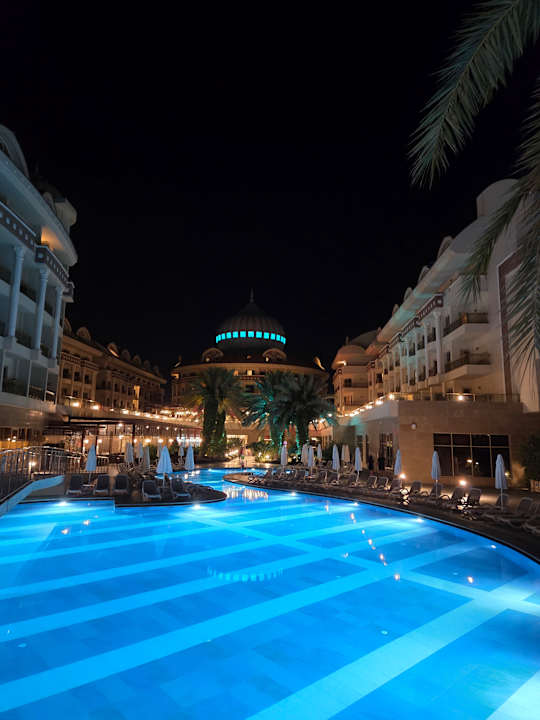 Außenansicht Kirman Belazur Resort & Spa