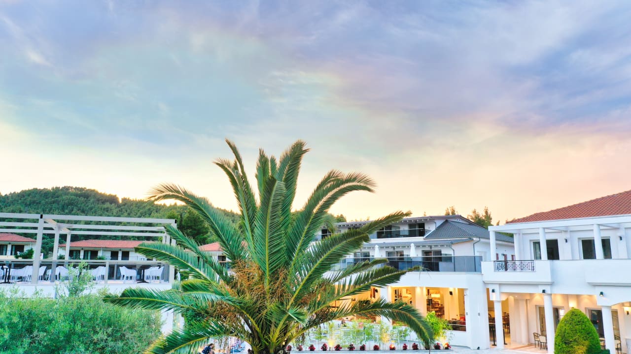 Außenansicht Hotel Chrousso Village