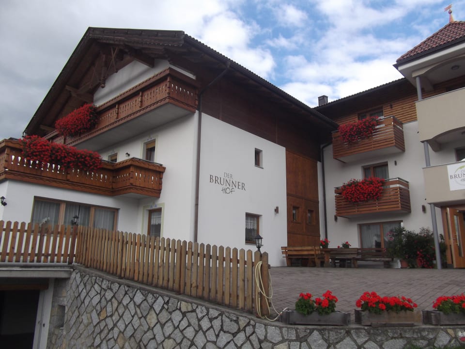 Außenansicht Der Brunnerhof