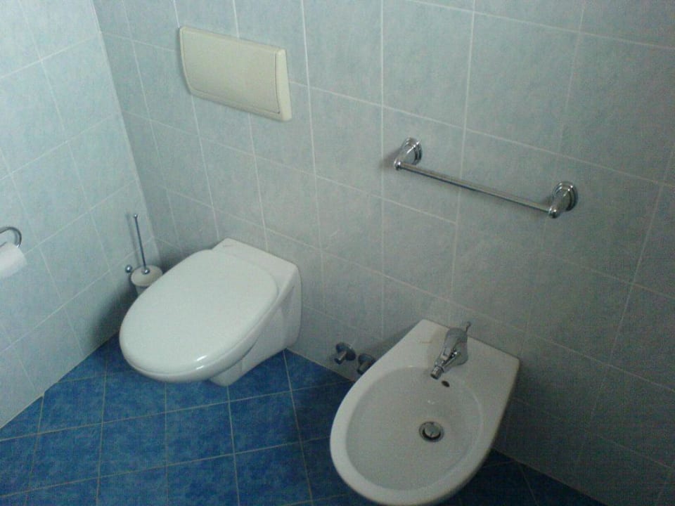 WC-Bereich Villaggio Torre Ruffa Robinson