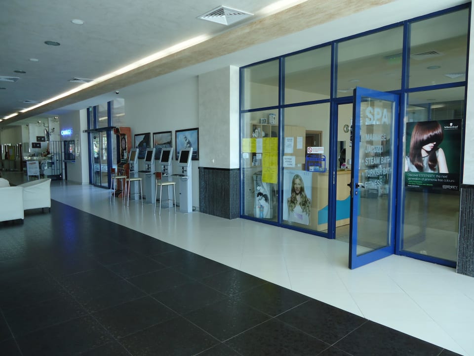 Hotel Glarus Friseur, Internet, Bar Hotel Glarus Beach