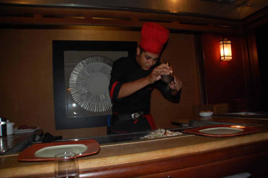 Teppanyaki-Tisch im Asia Restaurant Makadi Spa - Adults only