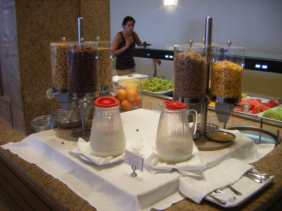Frühstück Grand Hotel Holiday Resort