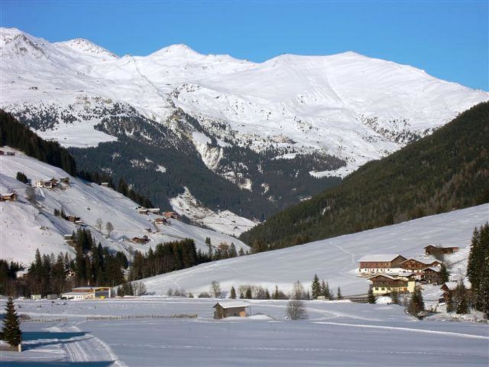 Blick talauswärts Adler Inn Tyrol Mountain Resort superior