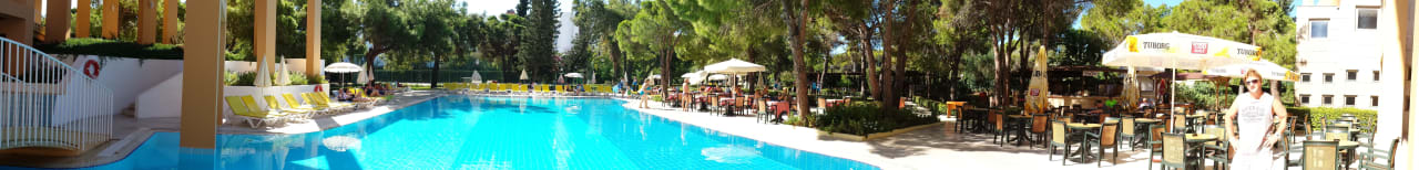 Panoramaaufnahme vom Pool Asteria Collection Side