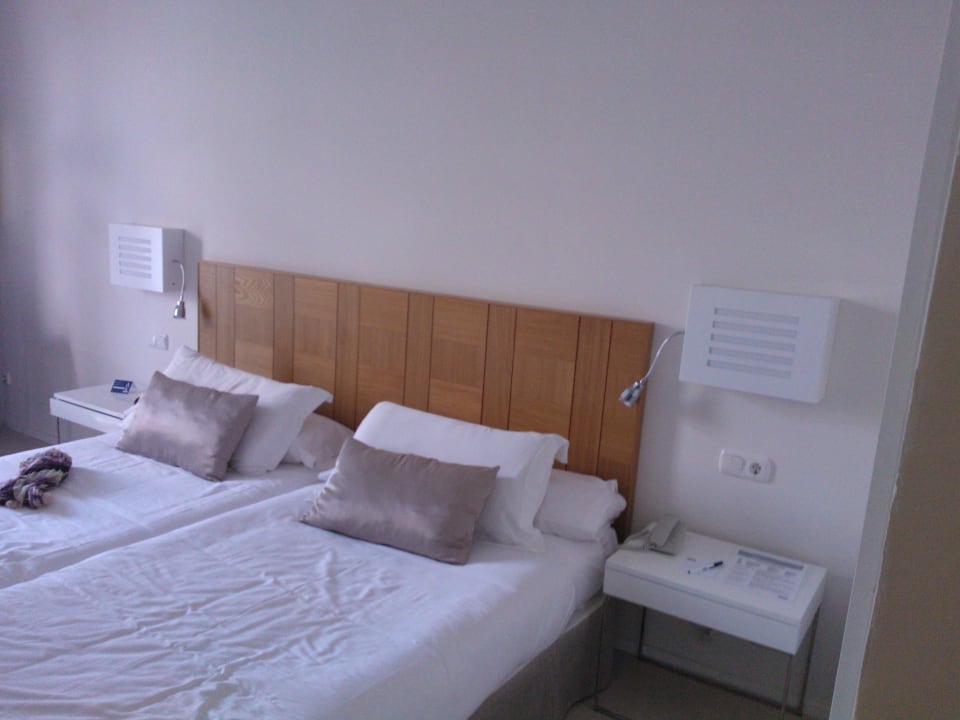 Doppelbett Hotel H10 Lanzarote Princess