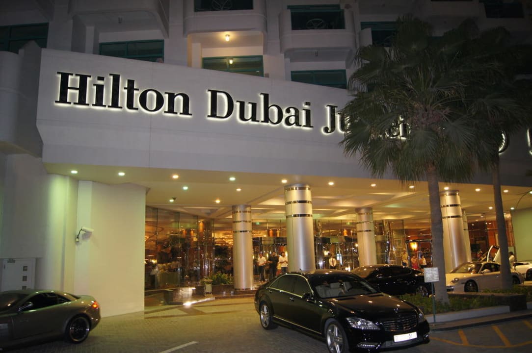 Eingang Hilton Dubai Jumeirah