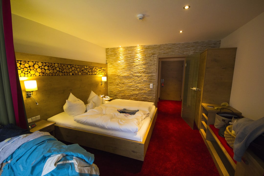 Zimmer Alm- & Wellnesshotel Alpenhof