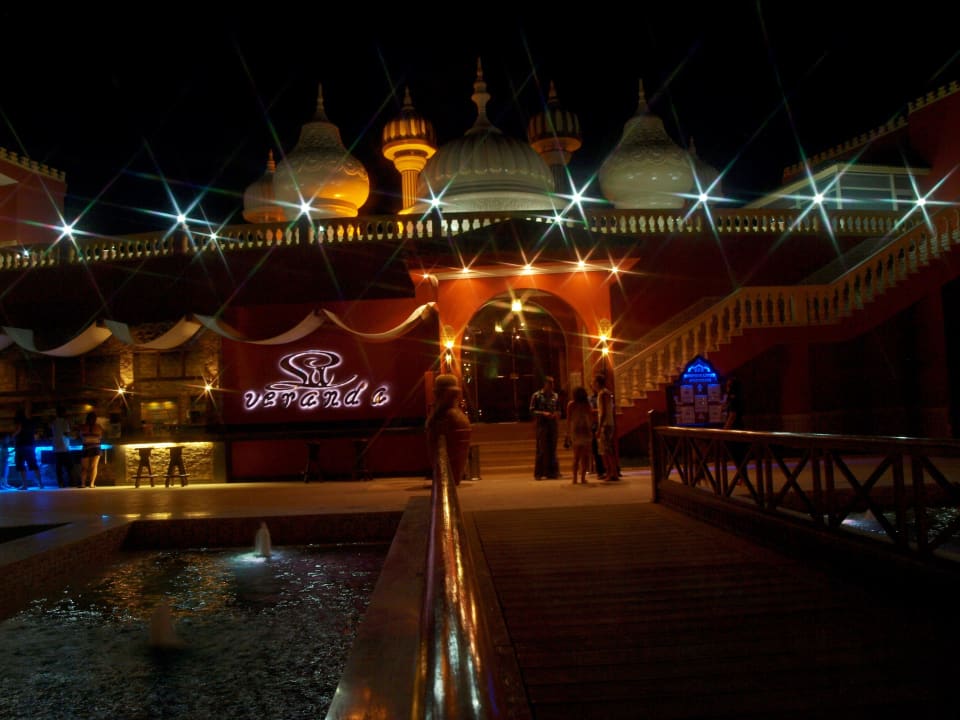 Nocą Pickalbatros Alf Leila Wa Leila Resort - Neverland Hurghada