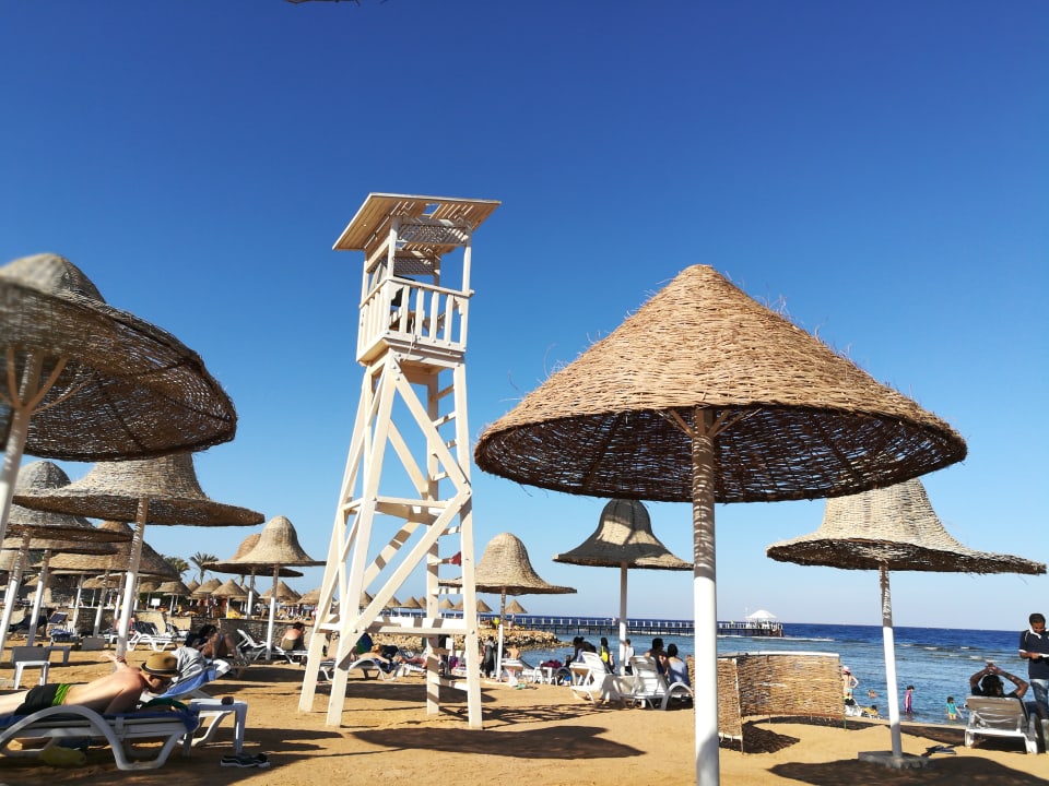 Strand Parrotel Beach Resort