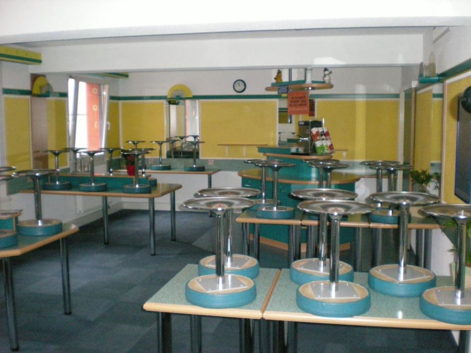 Frühstücksraum B&B HOTEL Flensburg-City