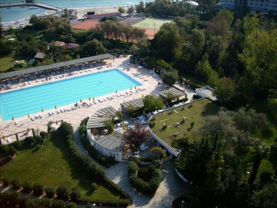 Die Hotelanlage Hotel Athos Palace