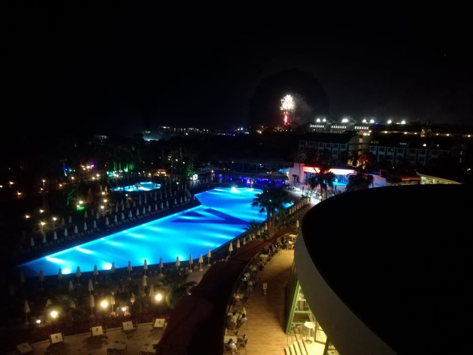 Pool VONRESORT Golden Coast