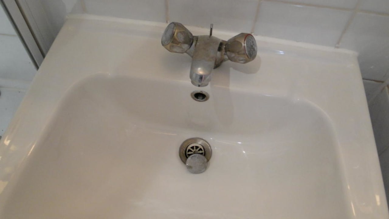 Das dreckige Waschbecken K Hotel Kensington