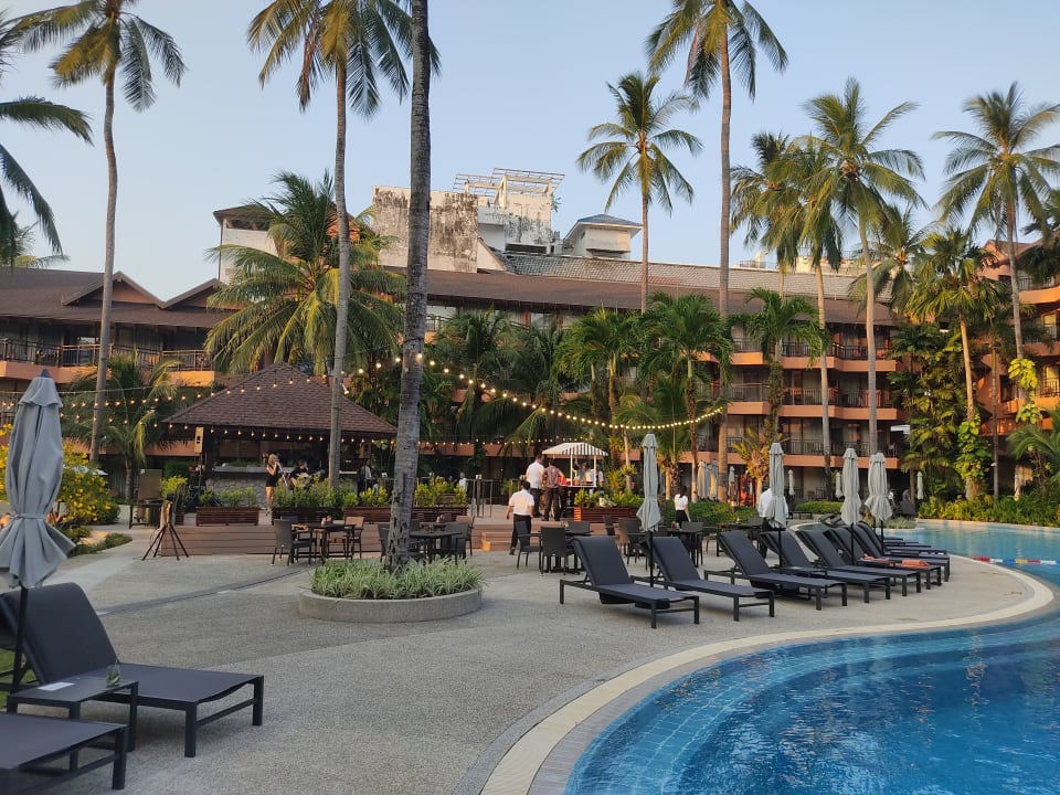 Pool Courtyard by Marriott Phuket, Patong Beach Resort