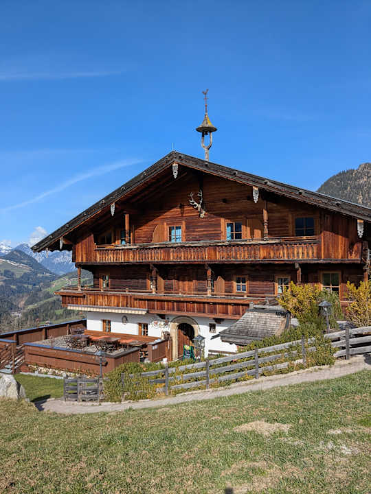 Außenansicht Alpengasthof Rossmoos